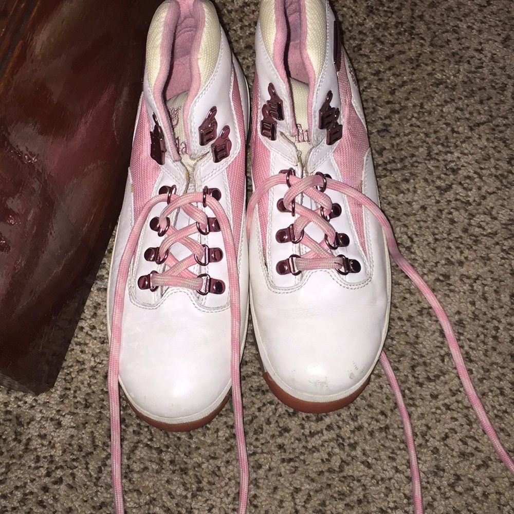 Used White and pink timberland boots!